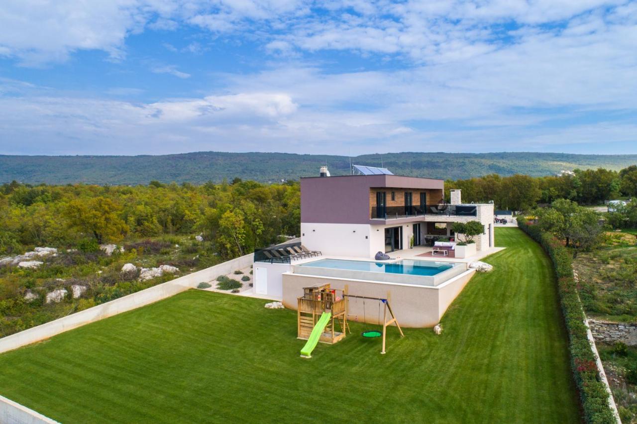 Villa Memory Raša Buitenkant foto