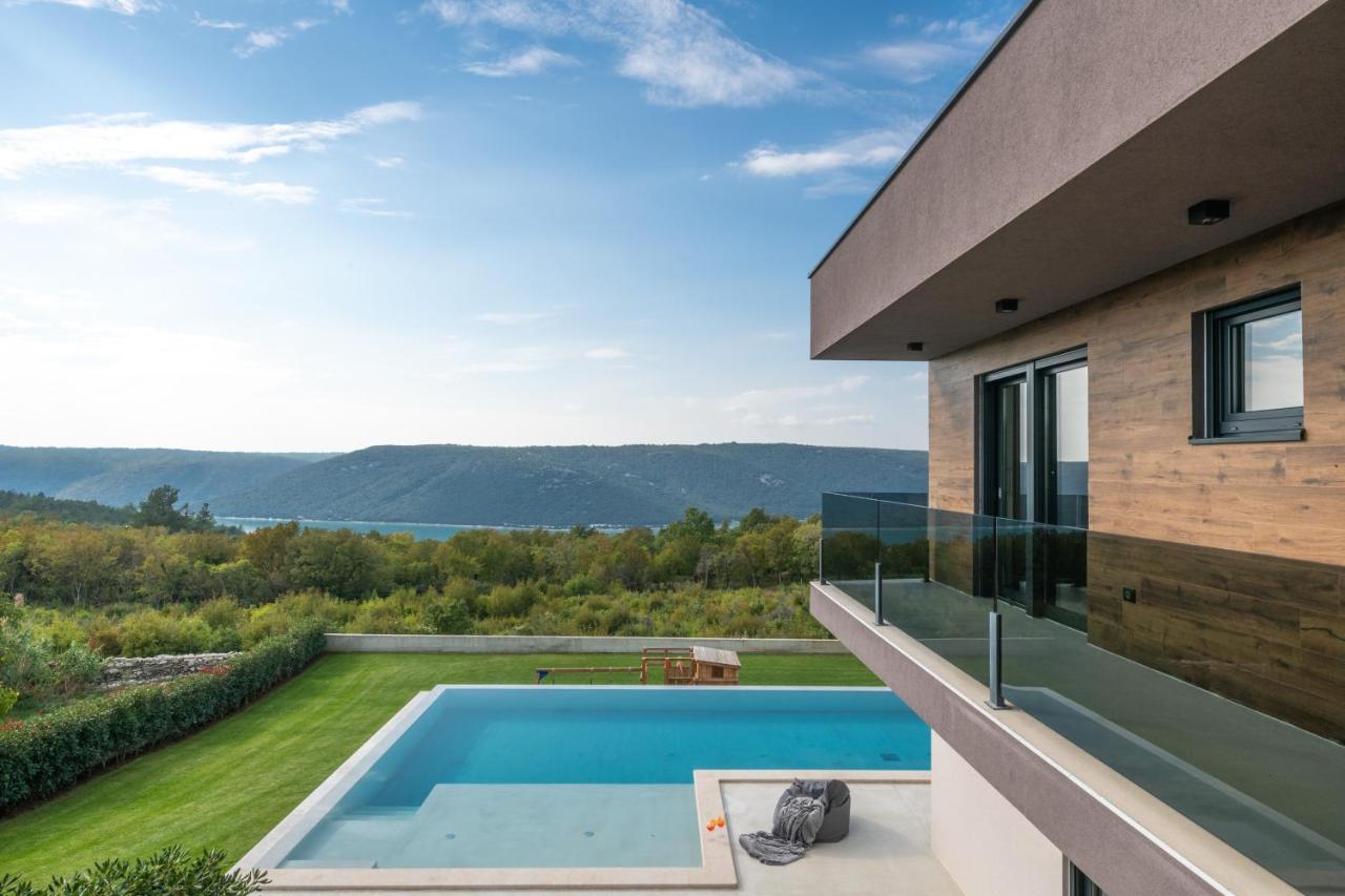 Villa Memory Raša Buitenkant foto