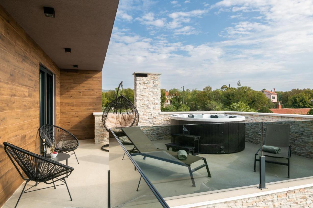 Villa Memory Raša Buitenkant foto