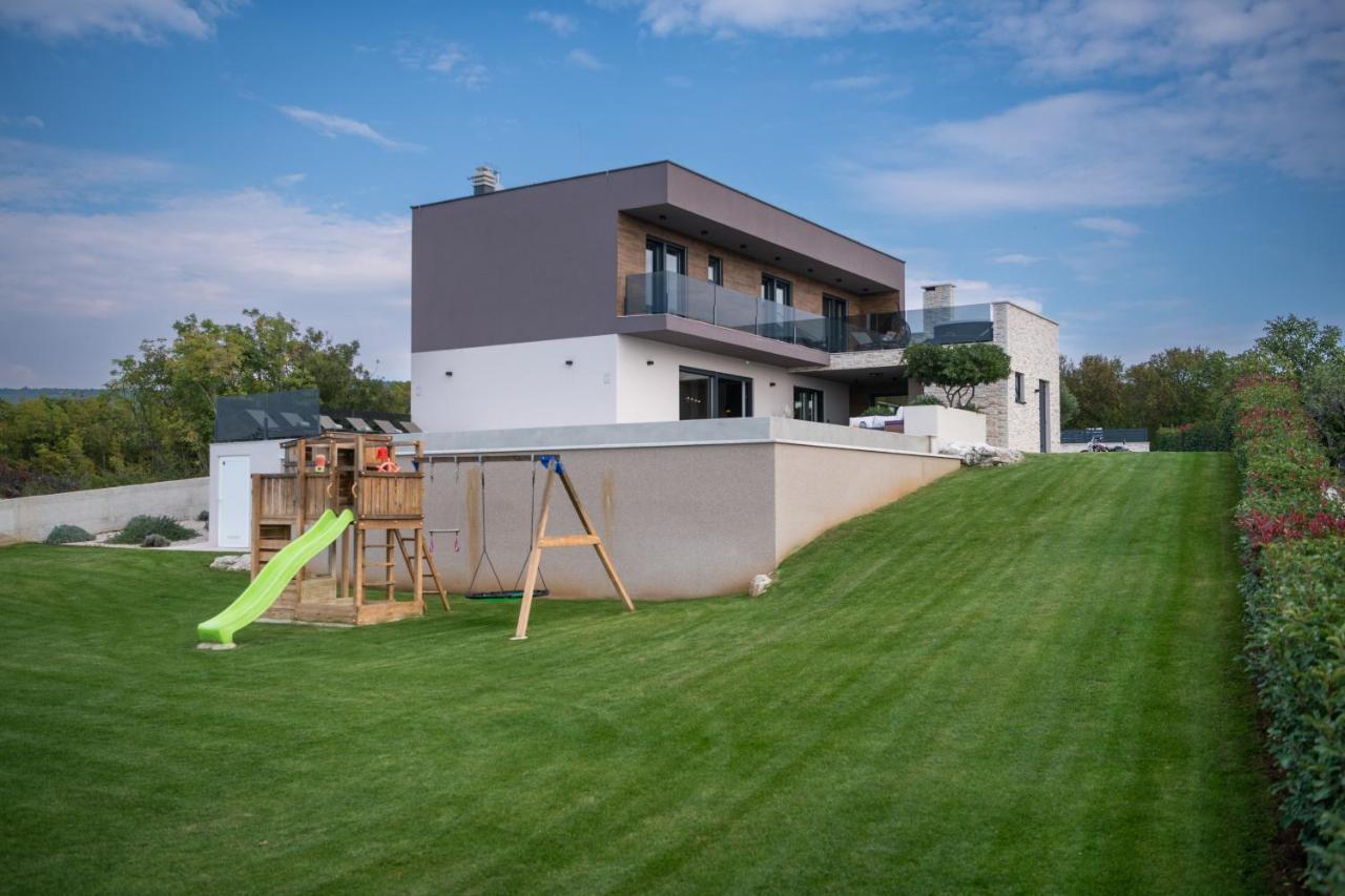 Villa Memory Raša Buitenkant foto