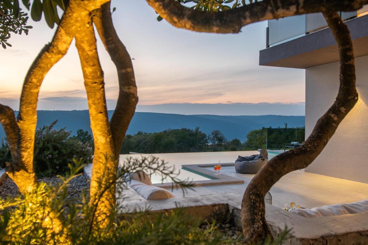 Villa Memory Raša Buitenkant foto